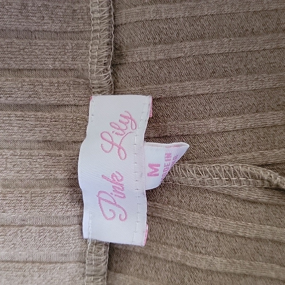 Pink Lily Light brown wide leg pants. Dress up or dress down - Picture 4 of 4